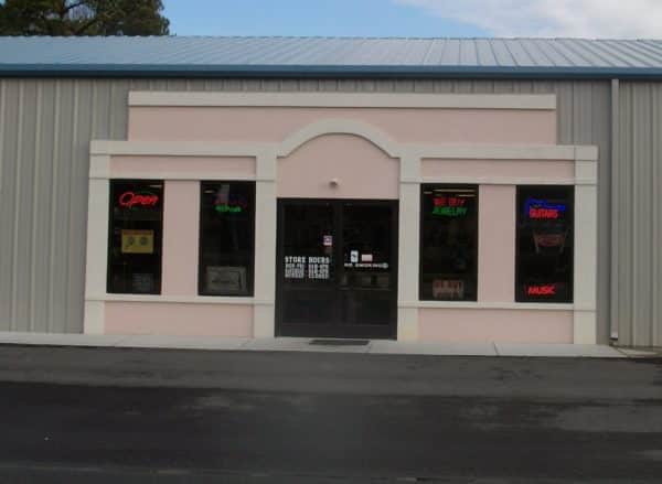 Jerys-Pawn-Spring-Lake-600x439